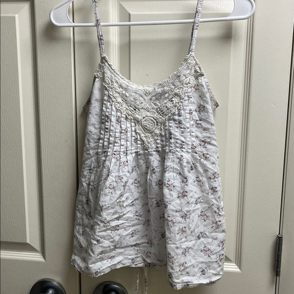 Mudd Cream Floral Lace Tank Top